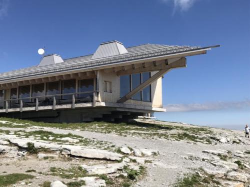 Das Gebäude von Herzog & de Meuron