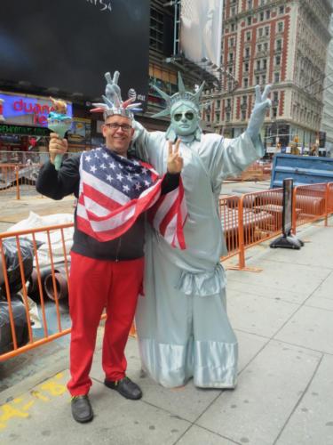 Überall in NY trifft man auf die Freiheitsstatue
